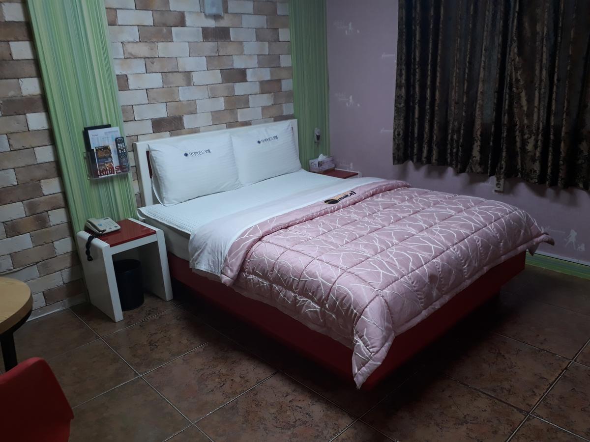 Diamond Motel Сачхон Екстер'єр фото